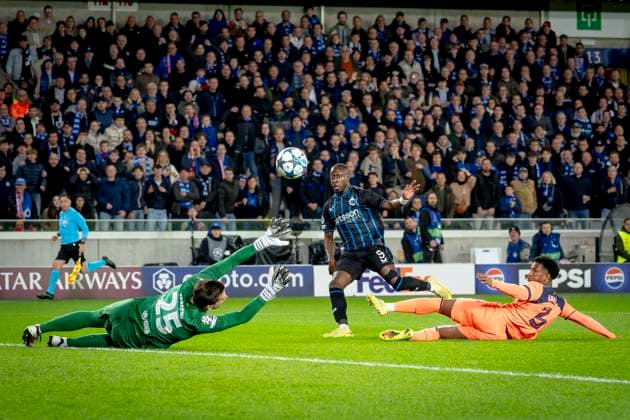 Club Brugge forwarder Carlo Forbs scores the 2-1 during the match Club Brugge vs FC Barcelona, Barca at the Jan Breydelstadion for the Champions League - League phase - Matchday 4 season 2025-2026 in BRUGES, Belgium on 5 november 2025, (photo by Marcel van Dorst EYE4images DeFodi Images) Club Brugge forwarder Carlo Forbs scores the 2 1 during the match Club Brugge vs FC Barcelona at the Jan Breydelstadion for the Champions League League phase Matchday 4 season 2025 2026 in BRUGES, Belgium on 5 november 2025, photo by Marcel van Dorst EYE4images DeFodi Images