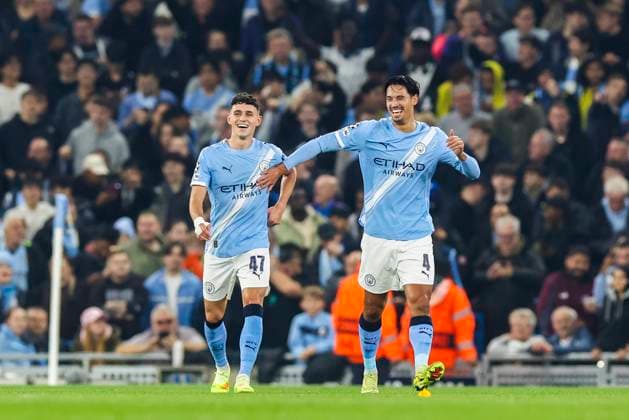 Manchester City v Borussia Dortmund, UEFA Champions League Manchester City midfielder Phil Foden (47) scores a GOAL 1-0 and celebrates with Manchester City midfielder Tijjani Reijnders (4) during the Manchester City v Borussia Dortmund UEFA Champions League Round 1 League Stage match at the Etihad Stadium, Manchester, England on 5 November 2025 Credit: Phil Duncan Every Second Media Editorial use only. All images are copyright Every Second Media Limited. No images may be reproduced without prior permission. Copyright: xIMAGO EveryxSecondxMediax ESM-1655-0036 PhilxDuncanx xEveryxSecondxMediax