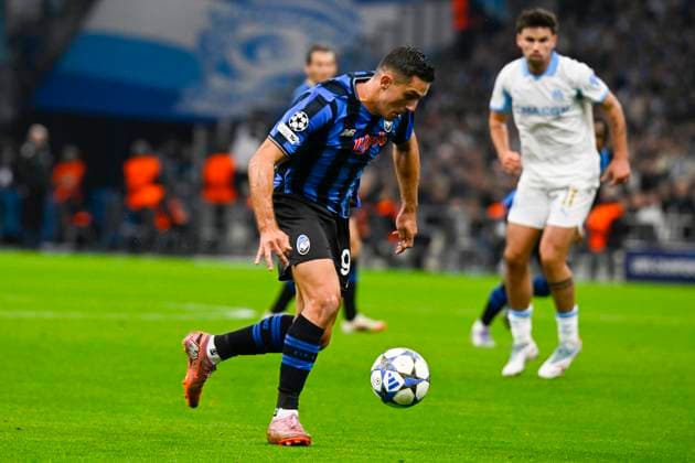 FOOTBALL : Olympique de Marseille VS Atalanta Bergame - UEFA Champions League - 05 11 2025 Nikola KrstoviÄ‡ (Atalanta BC) - UEFA Champions League match between Olympique de Marseille and Atalanta Bergame on November 5, 2025 at the Orange Velodrome Stadium in Marseille. MarseilleFrance  Copyright: xWilliamxCannarellax