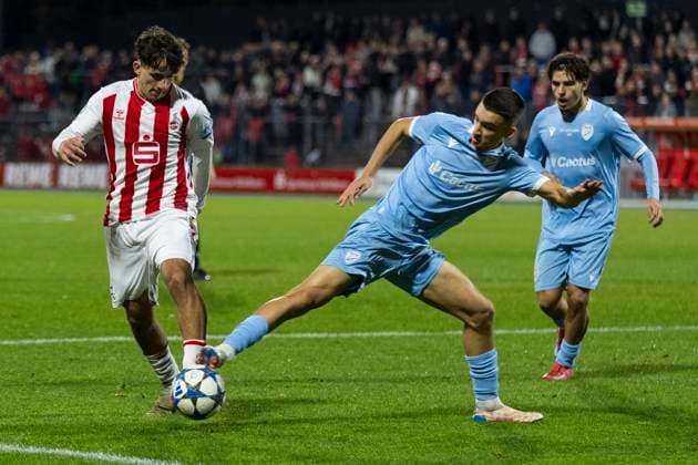 UEFA Youth League 1 FC Köln Racing FC Union Luxembourg 05 11 2025 Jason Ponente Ramirez 1 FC Köln U19, 7 , Dilan Ramcilovic Racing FC Union Luxembourg U19, 17 UEFA Youth League, second leg of the championship round 2, 1 FC Köln Racing FC Union Luxembourg, on 05 11 2025, Franz Kremer Stadium, Cologne Copyright: xBEAUTIFULxSPORTS Meuselx