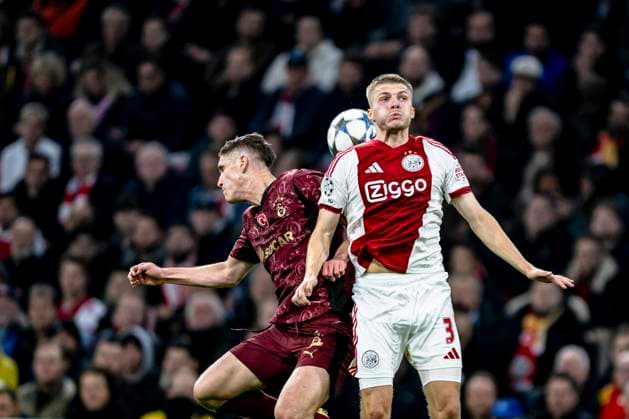 Galatasaray forward Roland Sallai, AFC Ajax Amsterdam defender Anton Gaaei, during the match FOOTBALL - CHAMPIONS LEAGUE - AJAX vs GALATASARAY at the Johan Cruijff ArenA for the Champions League - League phase - Matchday 4 season 2025-2026 in AMSTERDAM, Netherlands on 5 November 2025, (photo by Stefan Koop EYE4images DeFodi Images) Galatasaray forward Roland Sallai, AFC Ajax Amsterdam defender Anton Gaaei, during the match FOOTBALL CHAMPIONS LEAGUE AJAX vs GALATASARAY at the Johan Cruijff ArenA for the Champions League phase Matchday 4 season 2025 2026 in AMSTERDAM, Netherlands on 5 November 2025, photo by Stefan Koop EYE4images DeFodi Images