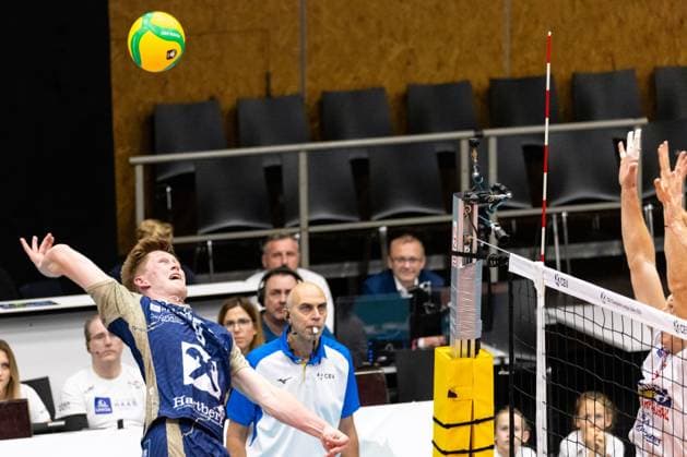 VOLLEYBALL - CEV CL, Hartberg vs Kragujevac HARTBERG,AUSTRIA,05.NOV.25 - VOLLEYBALL - CEV Champions League, TSV Hartberg vs Radnicki Kragujevac. Image shows Hampus Ekstrand (Hartberg).  GEPAxpictures xJamesxDoak