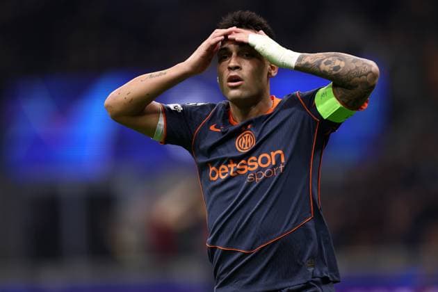 FC Internazionale - Kairat Almaty - UEFA Champions League 2025 26 League Phase MD4 Lautaro Martinez of Fc Internazionale looks dejected during the UEFA Champions League Phase MD4 match between FC Internazionale and Kairat Almaty at Stadio Giuseppe Meazza (San Siro) on November 5 2025 in Milan, Italy . Milano Stadio Giuseppe Meazza Italy Copyright: xMarcoxCanonierox