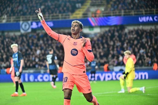 Club Brugge v Barcelona - UEFA Champions League BRUGGE, BELGIUM - NOVEMBER 05 : Yamal Lamine forward of Barcelona celebrating scoring a goal (2-2) during the UEFA Champions League 2025 26 League Phase MD4 match between Club Brugge and Barcelona on November 5, 2025 in Brugge, Belgium, 05 11 2025 Brugge Belgium  Copyright: xPeterxDexVoechtx