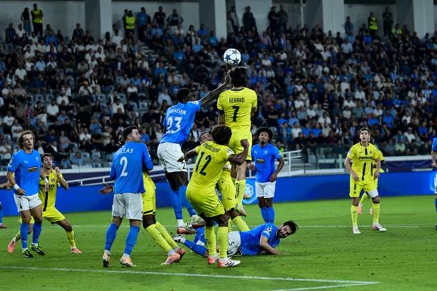 November 5, 2025, Limassol, Limassol, Cyprus: DERRICK LUKCASSEN (23) of Pafos and GERALD MORENO (7) of Villareal in action during the UEFA Champions League phase matchday 4 game beetwen Pafos FC and Villareal FC at Alphamega Stadium in Limassol,Cyprus on 05 of November r 2025 Limassol Cyprus - ZUMAk195 20251105_znp_k195_016 Copyright: xXenophonxKarakalosx