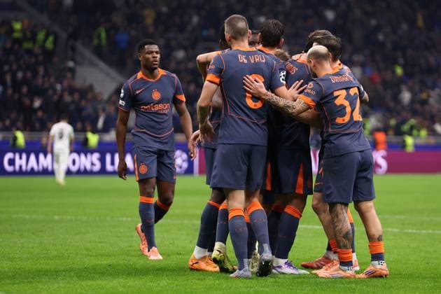 Carlos Augusto (Fc Internazionale) celebrates after scoring his team s second goal with team mates, UEFA Champions League 2025 26 League Phase MD4, FC Internazionale Milano v FC Kairat Almaty, Stadio Giuseppe Meazza (San Siro), November 5, 2025, Milan, Italy.