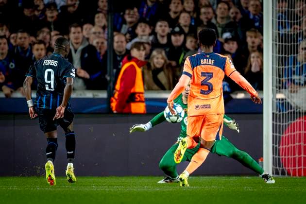 Club Brugge forwarder Carlo Forbs scores the 3-2 during the match Club Brugge vs FC Barcelona, Barca at the Jan Breydelstadion for the Champions League - League phase - Matchday 4 season 2025-2026 in BRUGES, Belgium on 5 november 2025, (photo by Marcel van Dorst EYE4images DeFodi Images) Club Brugge forwarder Carlo Forbs scores the 3 2 during the match Club Brugge vs FC Barcelona at the Jan Breydelstadion for the Champions League League phase Matchday 4 season 2025 2026 in BRUGES, Belgium on 5 november 2025, photo by Marcel van Dorst EYE4images DeFodi Images