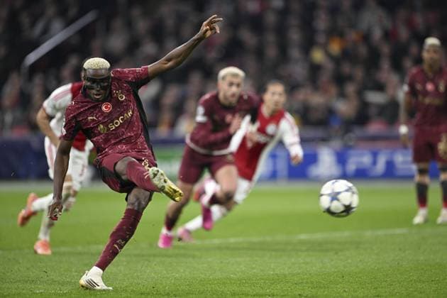 Ajax v Galatasaray - UEFA Champions League AMSTERDAM, NETHERLANDS - NOVEMBER 05: Victor Osimhen of Galatasaray celebrates after scoring a goal during the UEFA Champions League week 4 football match between Ajax and Galatasaray at Johan Cruijff Arena in Amsterdam, Netherlands on November 05, 2025. Halil Sagirkaya Anadolu Noord-Holland Netherlands. Editorial use only. Please get in touch for any other usage.  Copyright: x2025xAnadoluxHalilxSagirkayax
