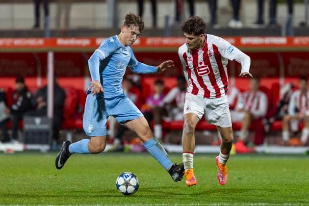 UEFA Youth League 1 FC Köln Racing FC Union Luxembourg 05 11 2025 Alessandro Puzzo 1 FC Köln U19, 11 , Ethan Yans Racing FC Union Luxembourg U19, 6 UEFA Youth League, second leg of the championship round 2, 1 FC Köln Racing FC Union Luxembourg, on 05 11 2025, Franz Kremer Stadium, Cologne Copyright: xBEAUTIFULxSPORTS Meuselx