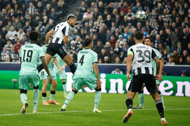 5th November 2025; St James Park, Newcastle, England; UEFA Champions League Football, Newcastle United versus Athletic Bilbao; Joelinton of Newcastle United scores with a header in the 49th minute for 2-0  CraigxCowan