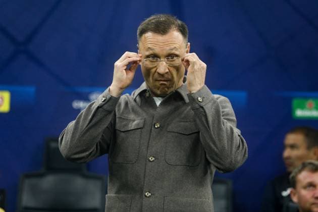 November 5, 2025, Milan, Lombardy, Italy: Head coach RAFAEL URAZBAKHTIN of Kairat Almaty reacts during the UEFA Champions League 2025 26 League Phase Day 4 game between FC INTER and KAIRAT ALMATY at the Giuseppe Meazza Stadium in Milan, Italy Milan Italy - ZUMAc179 20251105_zep_c179_044 Copyright: xMickaelxChavetx