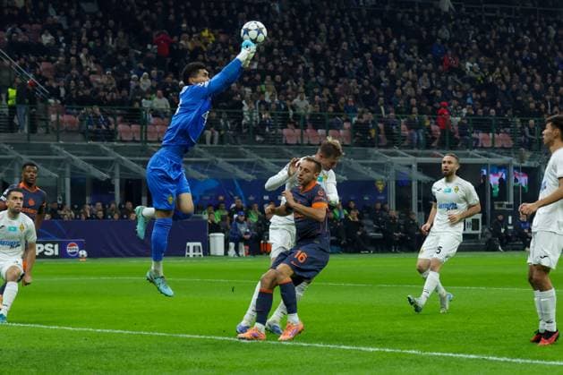 CALCIO - UEFA Champions League - Inter - FC Internazionale vs FC Kairat Almaty Champions League, Day 4, Milan, Stadio Giuseppe Meazza, 05-11-2025, Inter - Kairat Almaty, in the photo: exit Anarbekov Milan Italy  Copyright: xIPAxSport ABACAx