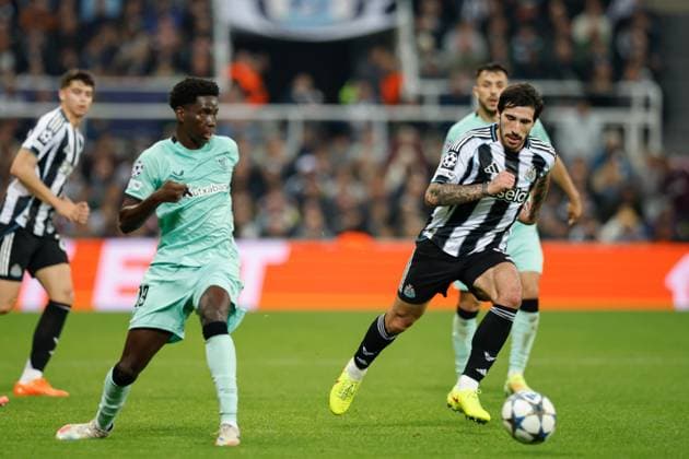 5th November 2025; St James Park, Newcastle, England; UEFA Champions League Football, Newcastle United versus Athletic Bilbao; Sandro Tonali of Newcastle United closes down Adama Boiro of Athletic Bilbao  CraigxCowan