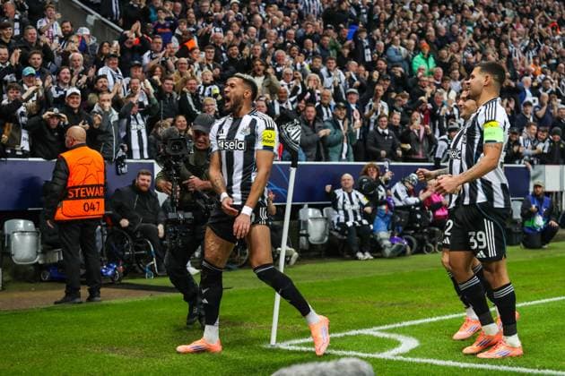 Newcastle United v Athletic Club, UEFA Champions League Joelinton Of Newcastle United scores a GOAL 2-0 and celebrates during the Newcastle United v Athletic Club UEFA Champions League Round 1 match at St. James Park, Newcastle Upon Tyne, England on 5 November 2025 Credit: Lee Keuneke Every Second Media Editorial use only. All images are copyright Every Second Media Limited. No images may be reproduced without prior permission. Copyright: xIMAGO EveryxSecondxMediax ESM-1656-0136 LeexKeunekex xEveryxSecondxMediax