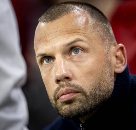 AMSTERDAM - Ajax coach Johnny Heitinga during the UEFA Champions League match between AFC Ajax and Galatasaray SK at the Johan Cruijff ArenA on November 5, 2025, in Amsterdam, Netherlands. ANP KOEN VAN WEEL UEFA Champions League Matchday 4 2025-2026 xVIxANPxSportx xxANPxIVx 541350321 originalFilename: 541350321.jpg