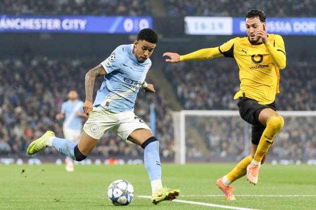 Savinho (26 Manchester City) controls the ball during the UEFA Champions League match between Manchester City and Borussia Dortmund at Etihad Stadium in Manchester, England on November 5th 2025. Copyright: xSeanxChandlerx xSPPx Sportspressphoto_SPR57657