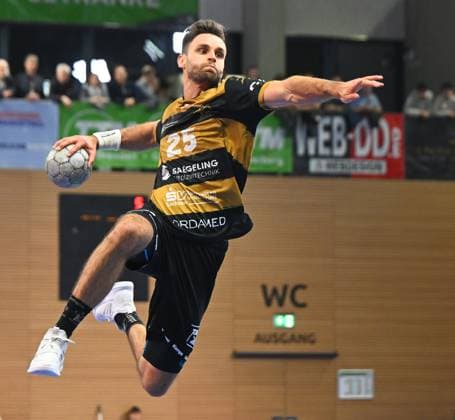 Sebastian Greß Dresden , HC Elbflorenz Dresden vs MT Melsungen, Handball, DHB Pokal, DHB, Cup, Season 2025 2026, Dresden, BallsportARENA Dresden, 05 11 2025,