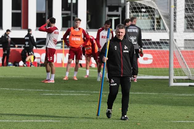 1 FC Köln 1 FC Köln, Training, Lukas Kwasniok 1 FC Köln , 06 11 2025, Bild