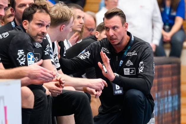 Balingen DHB Cup Round of 16 HBW Balingen THW Kiel Coach Filip Jicha THW Kiel Balingen Baden Württemberg Germany
