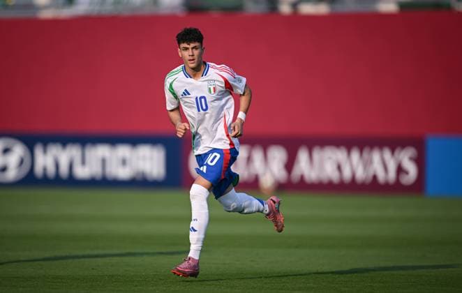 Football, Junior U 17 World Cup 2025 in Doha Qatar Preliminary round 06 11 2025 Group A Bolivia Italy Samuele Inacio Italy Borussia Dortmund