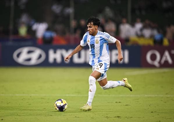 Football, Junior U 17 World Cup 2025 in Doha Qatar Preliminary round 06 11 2025 Group D Argentina Tunisia Armando Guener Argentina Borussia Moenchengladbach