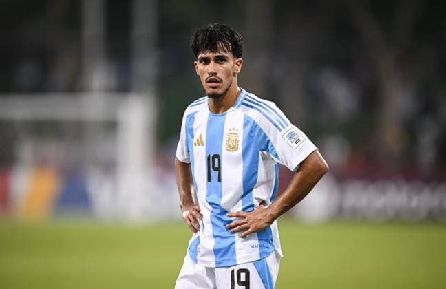 Football, Junior U 17 World Cup 2025 in Doha Qatar Preliminary round 06 11 2025 Group D Argentina Tunisia Armando Guener Argentina Borussia Moenchengladbach