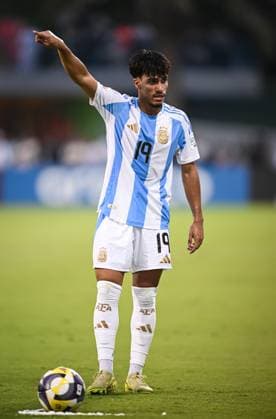 Football, Junior U 17 World Cup 2025 in Doha Qatar Preliminary round 06 11 2025 Group D Argentina Tunisia Armando Guener Argentina Borussia Moenchengladbach