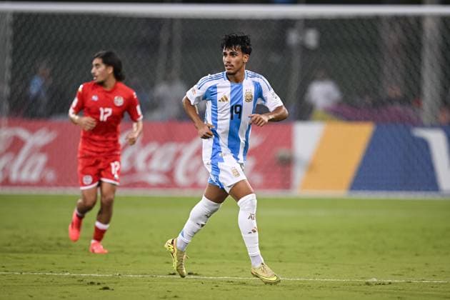 Football, Junior U 17 World Cup 2025 in Doha Qatar Preliminary round 06 11 2025 Group D Argentina Tunisia Armando Guener Argentina Borussia Moenchengladbach
