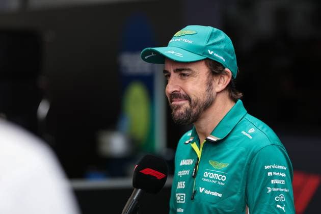 F1 - SAO PAULO GRAND PRIX 2025 ALONSO Fernando (spa), Aston Martin F1 Team AMR25, portrait during the 2025 Formula 1 Grande Premio de Sao Paulo, 2025 Sao Paulo Grand Prix, 21th round of the 2025 FIA Formula One World Championship, WM, Weltmeisterschaft from November 7 to 9, 2025 on the Interlagos, in Sao Paulo, Brazil - Sao PauloBrazil  Copyright: xANTONINxVINCENTx