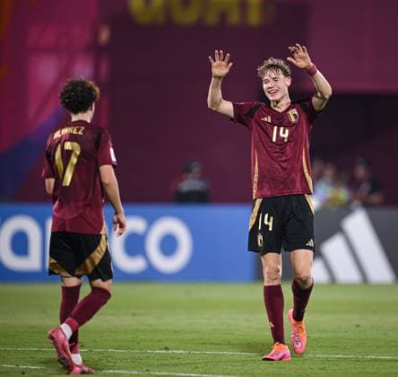 Football, Junior U 17 World Cup 2025 in Doha Qatar Preliminary round 06 11 2025 Group D Belgium Fiji JUBEL Belgium Goalscorer 0 4 Loic Alvarez left and Daan Braspenning right