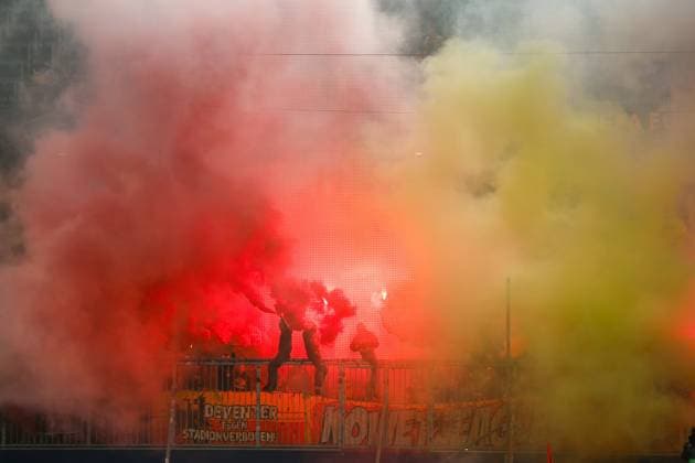 SALZBURG , 06-11-2025 , Red Bull Arena , season 2025 2026 , UEFA Europa League League phase . match between RB Salzburg and Go Ahead Eagles, Picture shows supporters of GA Eagles Salzburg - Go Ahead Eagles  x31889068x Copyright: