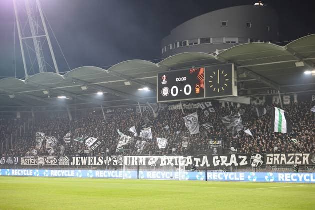 SOCCER - UEFA EL, Sturm vs Nottingham GRAZ,AUSTRIA,06.NOV.25 - SOCCER - UEFA Europa League, SK Sturm Graz vs Nottingham Forest. Image shows fans (Sturm).  GEPAxpictures xChrisxBauer