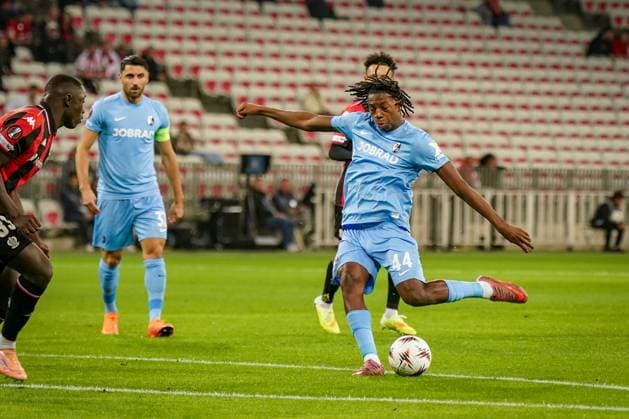 Football, UEFA Europa League 2025 26, Matchday 4 OGC Nice vs SC Freiburg Allianz Riviera Nice, France Johan Manzambi SC Freiburg, 44 Copyright: xJOERANxSTEINSIEKx