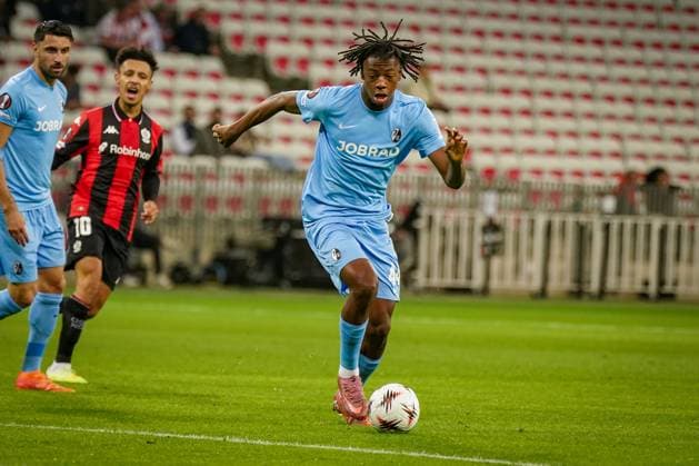 Football, UEFA Europa League 2025 26, Matchday 4 OGC Nice vs SC Freiburg Allianz Riviera Nice, France Johan Manzambi SC Freiburg, 44 Copyright: xJOERANxSTEINSIEKx