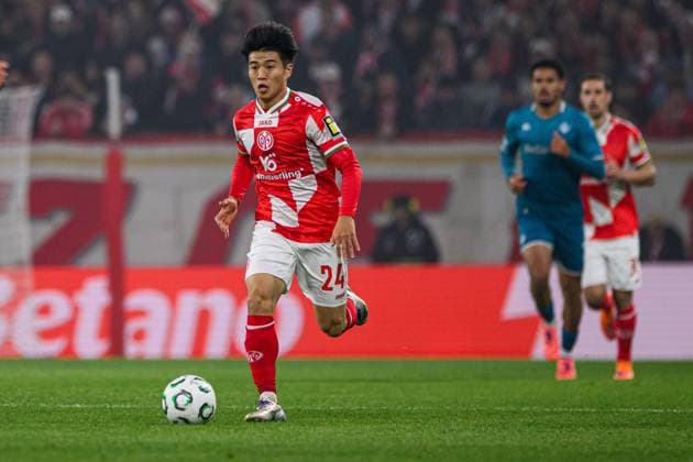 MAINZ, GERMANY - 6 NOVEMBER, 2025: Sota Kawasaki - The football match of UEFA Conference League 1. FSV Mainz 05 vs ACF Fiorentina at Mewa Arena.  Copyright: xVITALIIxKLIUIEVx