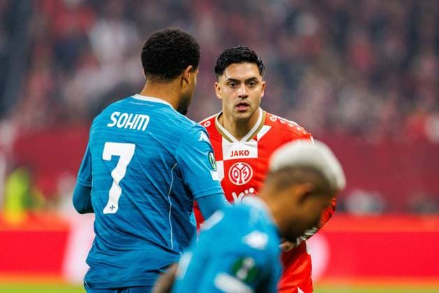 UECL 1 FSV Mainz 05 AC Florence Nadiem Amiri 1 FSV Mainz 05, 10 in the UEFA Conference League match between 1 FSV Mainz 05 and AC Florence on Matchday 3 at MEWA Arena Mainz on 06 11 2025 Copyright: xBEAUTIFULxSPORTS Hahnex