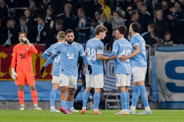 251106 Kenan Busuladzic, Hugo Bolin and Andrej Djuric of Malmö FF during the UEFA Europa League football match between Malmö FF and Panathinaikos on November 6, 2025 in Malmö Photo Petter Arvidson BILDBYRAN kod PA PA1108 fotboll football soccer fotball uefa europa league europa league malmö ff panathinaikos bbeng bbauto  Copyright: PETTERxARVIDSON BB251106PA050