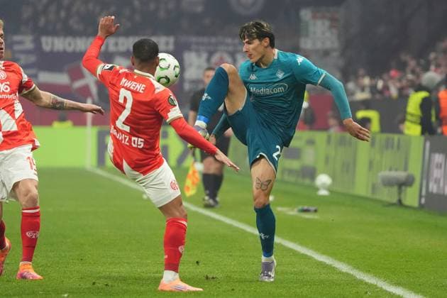 Dodo AC Florence vs Philipp Mwene 1 FSV Mainz 05, 2 06 11 2025 1 FSV Mainz 05 vs AC Florence MEWA Arena, Europa Conference League