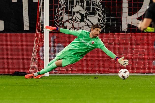 2025-11-06 FC Utrecht v FC Porto - UEFA Europa League 2025 26 League Phase MD4 UTRECHT, NETHERLANDS - NOVEMBER 6: Goalkeeper Vasilis Barkas of FC Utrecht saves the ball during the UEFA Europa League 2025 26 League Phase MD4 match between FC Utrecht and FC Porto at Stadion Galgenwaard on November 6, 2025 in Utrecht, Netherlands. Utrecht Stadion Galgenwaard Netherlands Content not available for redistribution in The Netherlands directly or indirectly through any third parties. Copyright: xBenxGalx