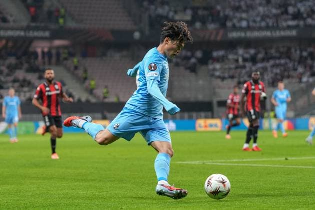 Yuito Suzuki SC Freiburg, 14 on the ball , France, Football, UEFA Europa League, Matchday 4, League phase, 2025 2026, OGC Nice vs SC Freiburg, 06 11 2025, Allianz Riviera, Nice, France Nice Allianz Riviera Provence Alpes Côte d Azur, CÃ France Copyright: xArnexAmbergx