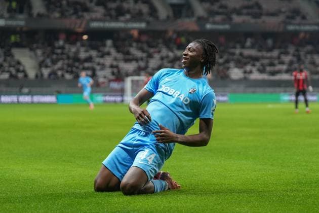 Johan Manzambi (SC Freiburg, 44) Torjubel, Emotionen, Torschuss, Abschluss, Torerfolg, Tor, Treffer , Frankreich, Fussball, UEFA Europa League, 4.Spieltag, Ligaphase, 2025 2026, OGC Nizza vs. SC Freiburg, 06.11.2025, Allianz Riviera, Nizza, Frankreich Nizza Allianz Riviera Provence-Alpes-CÃ te d Azur, CÃ Frankreich *** Johan Manzambi SC Freiburg, 44 Goal celebration, Emotions, Goal shot, Goal, Goal, Goal, France, Football, UEFA Europa League, Matchday 4, League phase, 2025 2026, OGC Nice vs SC Freiburg, 06 11 2025, Allianz Riviera, Nice, France Nice Allianz Riviera Provence Alpes Côte d Azur, Cô France Copyright: xArnexAmbergx