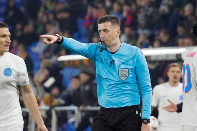 Referee Juxhin Xhaja ALB gives penalty , Switzerland, Football, UEFA Europa League, Matchday 4, 2025 2026, FC Basel vs FCSB Bucharest, 06 11 2025, Sankt Jakob Park, Basel, Switzerland Basel Sankt Jakob Park Canton Basel City Switzerland Copyright: xGrantxHubbsx
