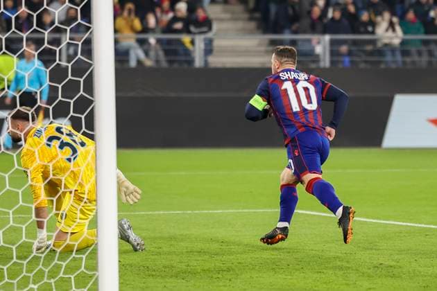 Goal celebration for Xherdan Shaqiri FC Basel, 10 after his goal for 1 0 , Switzerland, Football, UEFA Europa League, Matchday 4, 2025 2026, FC Basel vs FCSB Bucharest, 06 11 2025, Sankt Jakob Park, Basel, Switzerland Basel Sankt Jakob Park Canton Basel City Switzerland Copyright: xGrantxHubbsx