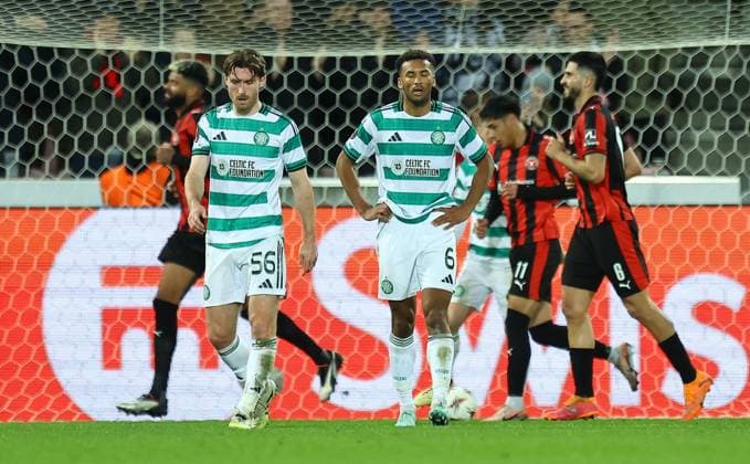 Auston Trusty of Celtic dejected after conceding 3rd goal Midtjylland vs Celtic, UEFA Europa League, Group Stage, Football, MCH Arena, Herning, Denmark - 06 Nov 2025Herning MCH Arena Denmark EDITORIAL USE ONLY No use with unauthorised audio, video, data, fixture lists, club league logos or live services. Online in-match use limited to 120 images, no video emulation. No use in betting, games or single club league player publications.  Copyright: xMichaelxZemanek Shutterstockx 15642247ab