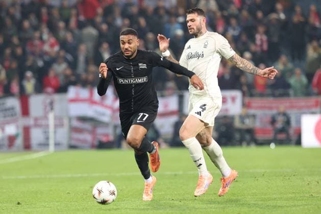 SOCCER - UEFA EL, Sturm vs Nottingham GRAZ,AUSTRIA,06.NOV.25 - SOCCER - UEFA Europa League, SK Sturm Graz vs Nottingham Forest. Image shows Maurice Malone (Sturm) and Morato (Nottingham).  GEPAxpictures xChrisxBauer