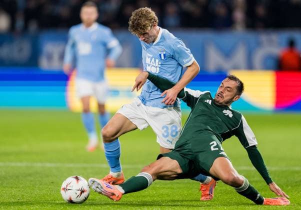251106 Hugo Bolin of Malmö FF and Tin Jedvaj of Panathinaikos during the UEFA Europa League football match between Malmö FF and Panathinaikos on November 6, 2025 in Malmö Photo Petter Arvidson BILDBYRAN kod PA PA1108 fotboll football soccer fotball uefa europa league europa league malmö ff panathinaikos bbeng  Copyright: PETTERxARVIDSON BB251106PA072