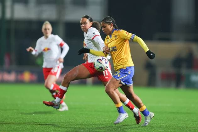 RB Leipzig Jena 1 Bundesliga Women Leipzig, Training Center at Cottaweg, 06 11 2025, Football, Women, Season 2025 2026, Women Bundesliga, 9 Matchday , RB Leipzig FC Carl Zeiss Jena , In the picture from l Lisa Baum 11, Leipzig and Josephine Bonsu 23, Jena ,