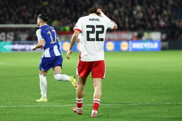 UTRECHT , 06-11-2025 , stadium Galgenwaard , season 2025 2026 , UEFA Europa League football , league phase match day 4 , match between FC Utrecht and Porto , picture shows FC Utrecht player Miguel Rodriguez Utrecht - Porto  x31890161x Copyright:
