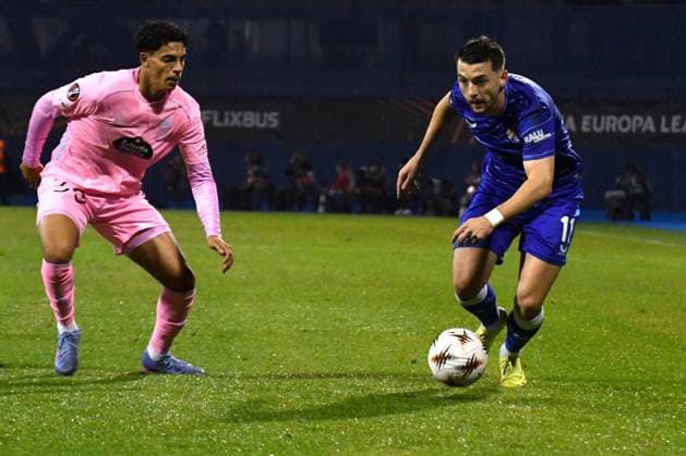 Zagreb, Croatia, November 06th 2025, Arber Hoxha of Dinamo (R) in action during the UEFA Europa League, League phase Matchday 4, match between Dinamo Zagreb (Croatia) and Celta (Spain) at Stadium Maksimir, Zagreb, Croatia.(Photo by Natasa Kupljenik Sports Press Photo) Copyright: xNatasaxKupljenikx xSPPx Sportspressphoto_SPR57758