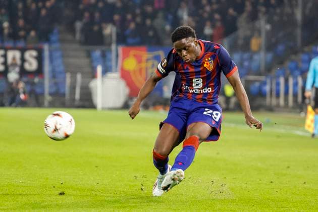 Moussa Cisse FC Basel, 29 with a pass , Switzerland, Football, UEFA Europa League, Matchday 4, 2025 2026, FC Basel vs FCSB Bucharest, 06 11 2025, Sankt Jakob Park, Basel, Switzerland Basel Sankt Jakob Park Canton Basel City Switzerland Copyright: xGrantxHubbsx